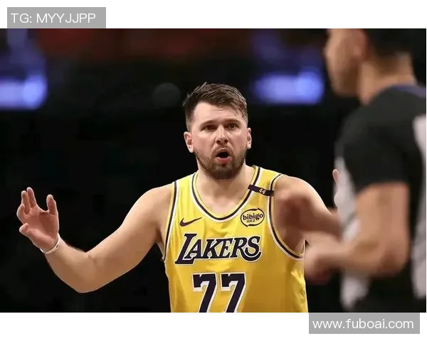 湖人逆转灰熊！东契奇44+12创两纪录，莫兰特14中3，里夫斯全队第一